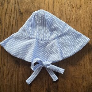 NWT The Bella Bean Blue and White Seersucker Kids Sun Hat